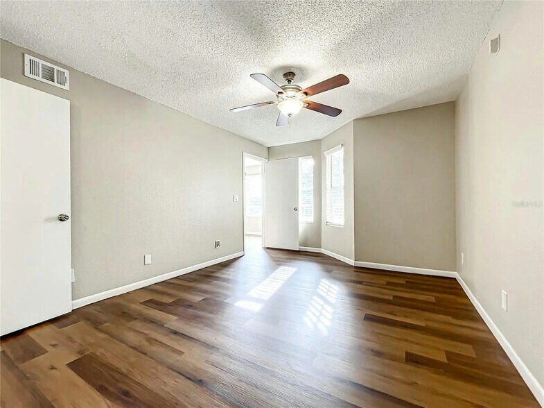 Building Photo - 11550 Westwood Blvd