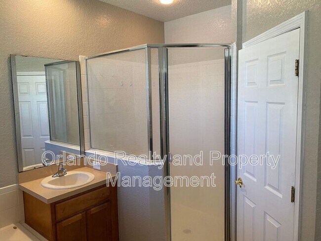 Building Photo - 2955 Bonita Cir