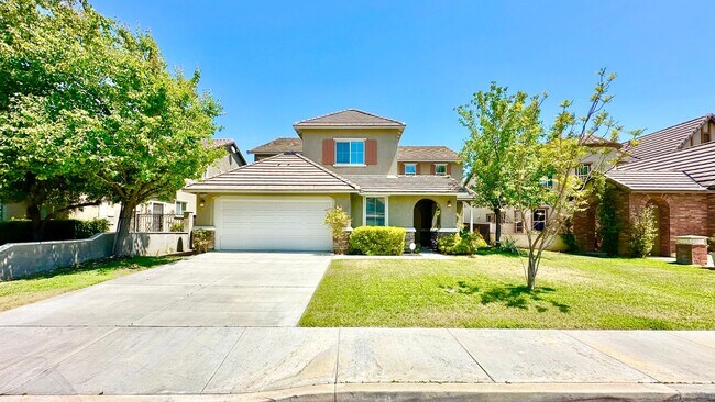 Building Photo - Wonderful Executive Style Two-Story Home in Beautiful Murrieta Oaks Community!