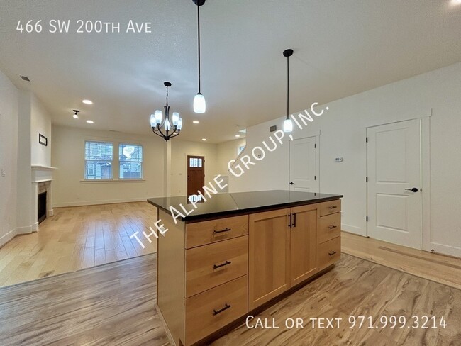 Building Photo - Beautiful 4 Bedroom Home in Beaverton!