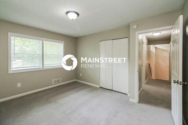 Building Photo - 3 Bedroom Pet-Friendly Home in Rex, GA wit...