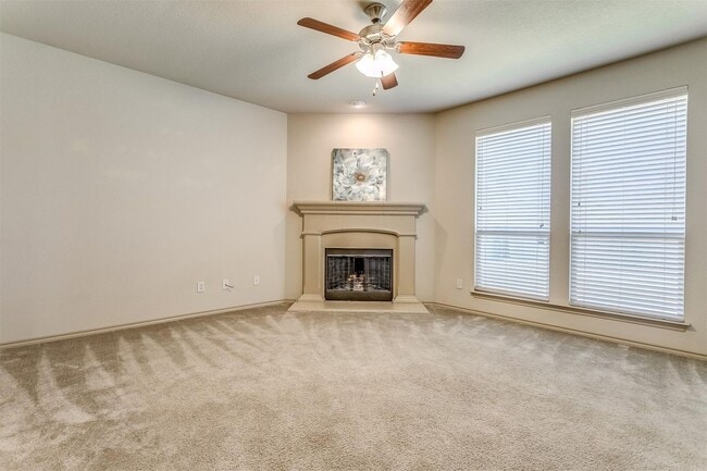 Building Photo - Great 3 Bdrm 2 Bath Home w Study in Argyle Tx