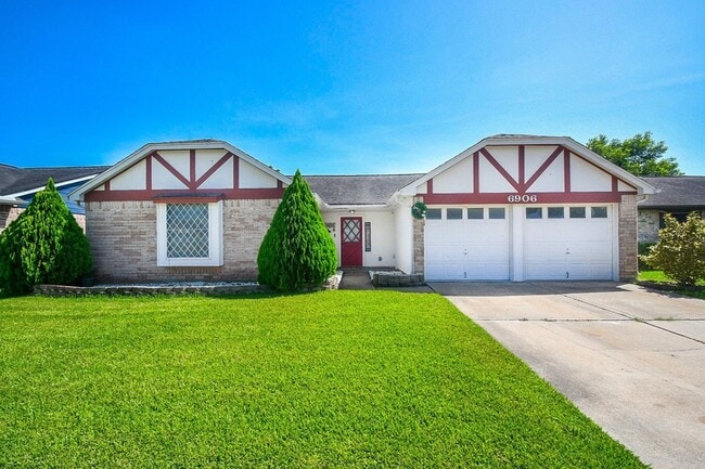 Building Photo - 6906 Grant Dr