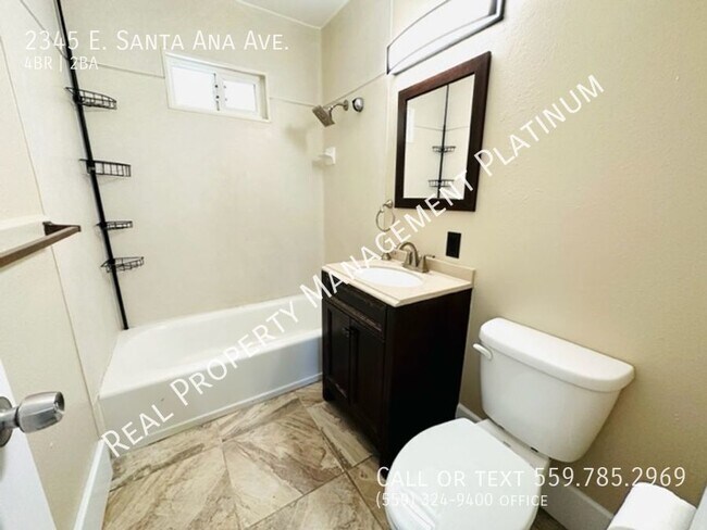Building Photo - $2,600 Fresno & Shaw, 4 Bedroom + Private ...