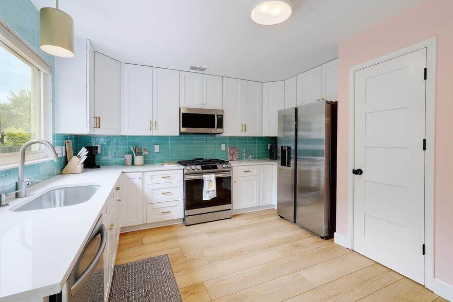 Building Photo - 2206 Rick Whinery Dr