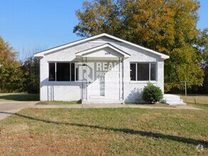 Building Photo - 3 bed/1.5 bath Bungalow in the Heart of Hi...