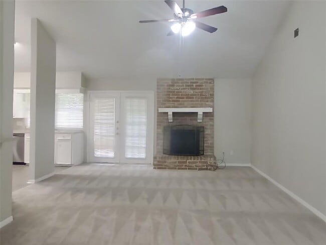 Building Photo - 6906 Falling Waters Dr