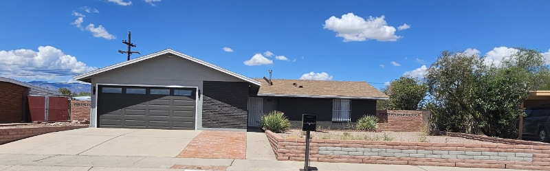 Building Photo - 618 N Kent Dr