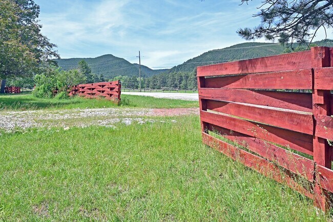 Building Photo - 272 Fish Hatchery Rd