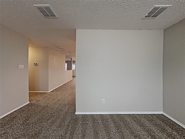 Building Photo - 2213 Plum Ct