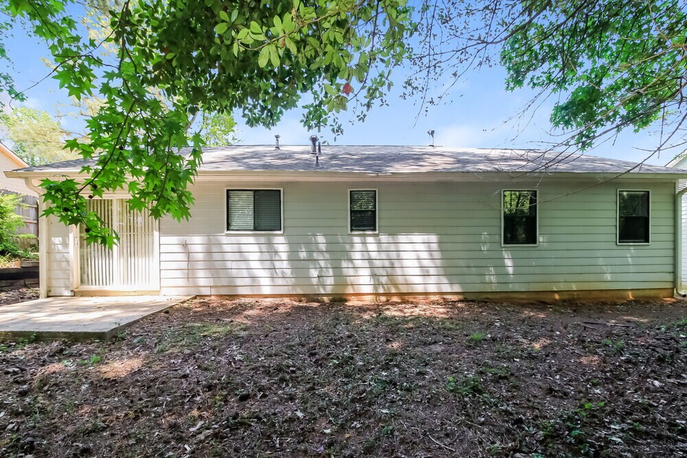 Building Photo - 7943 Taylor Cir