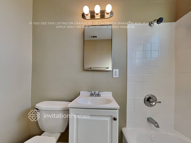 Building Photo - 17957 Orange Way