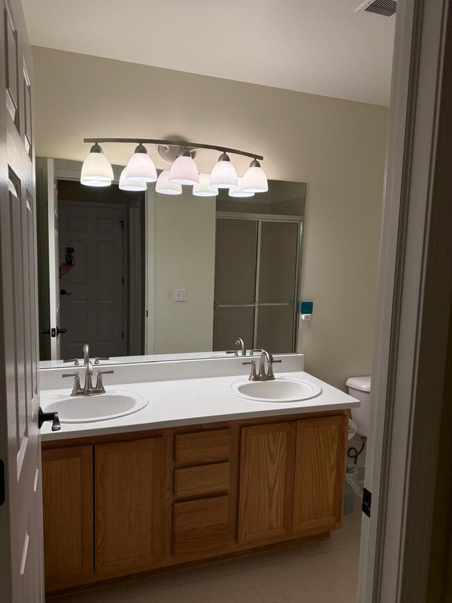 Building Photo - 7438 Lacy Dr