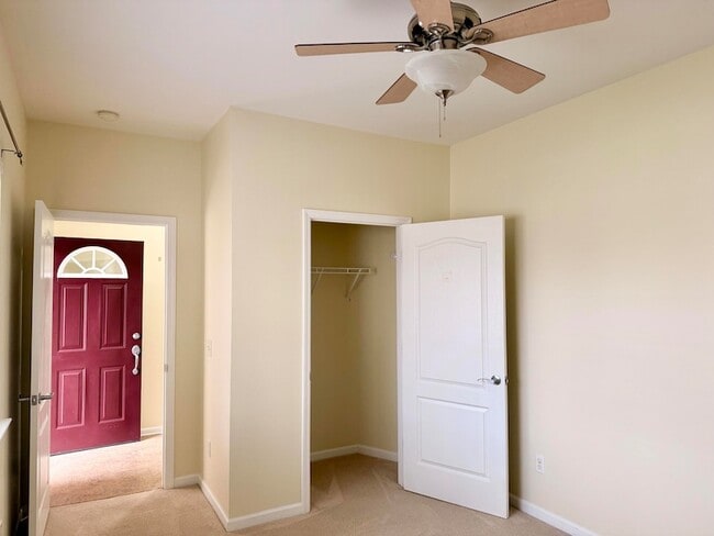 Building Photo - 5644 Mountain Oaks Ln