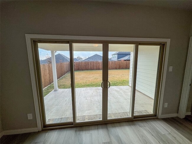 Building Photo - 2110 Dunbar Dr