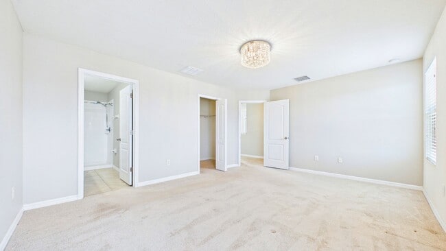 Building Photo - 4-Bedroom Home with Spacious Layout in Ayersworth Glen – Wimauma, FL