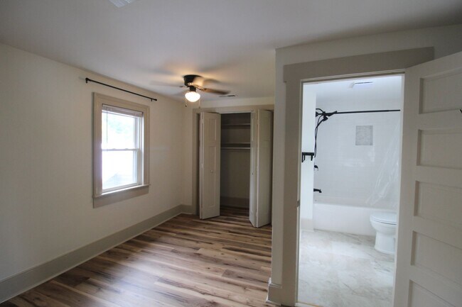 Building Photo - 56 Grindstone Rd