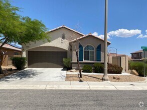 Building Photo - Beautiful 3 bed/2 bath home located in the...