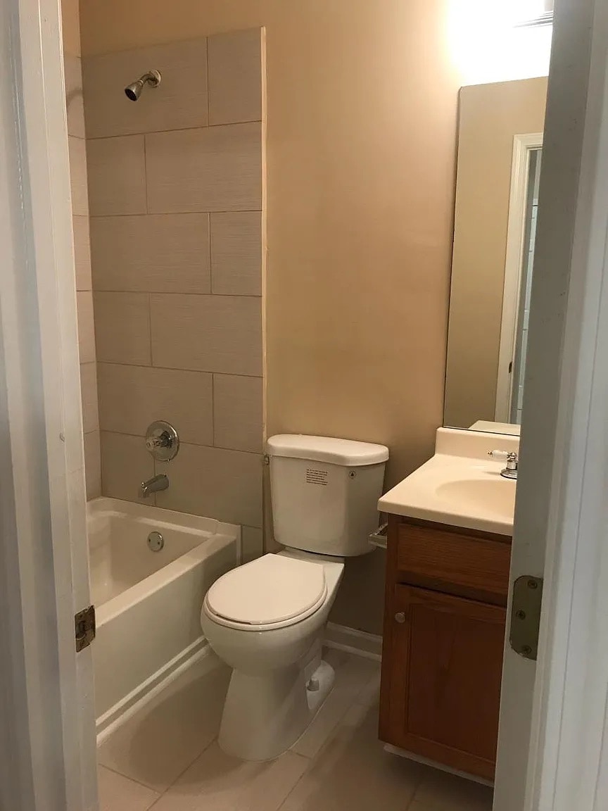 Building Photo - Room in Duplex on Jones Ave NW