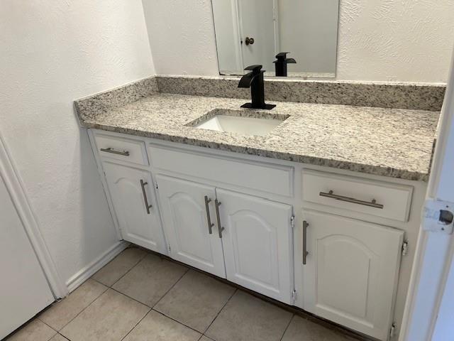 Building Photo - 13302 Daystrom Ct