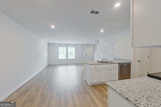 Building Photo - 337 Ironwood Ct