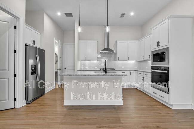 Building Photo - 718 Stickley Oak Way