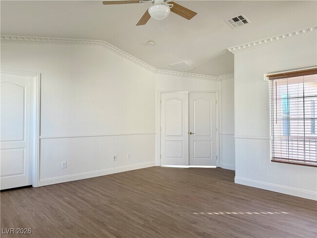 Building Photo - 8896 Tomnitz Ave