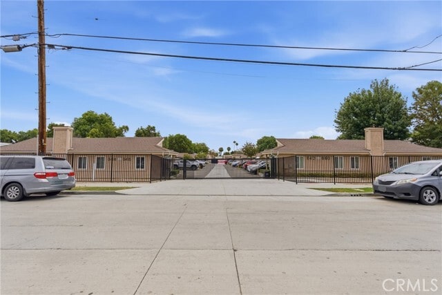 Building Photo - 8412 Burnet Ave