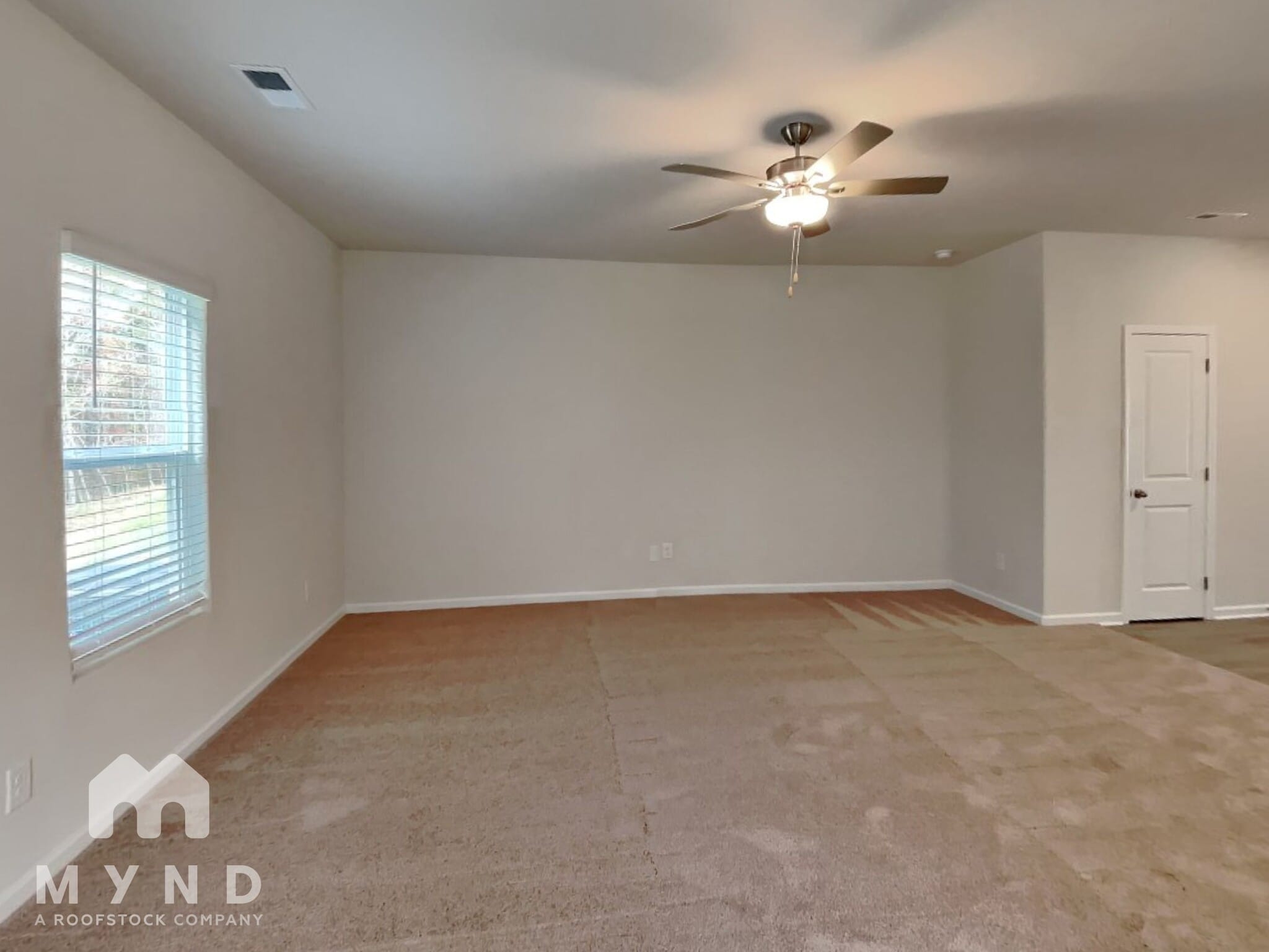 Building Photo - 241 New Villas St