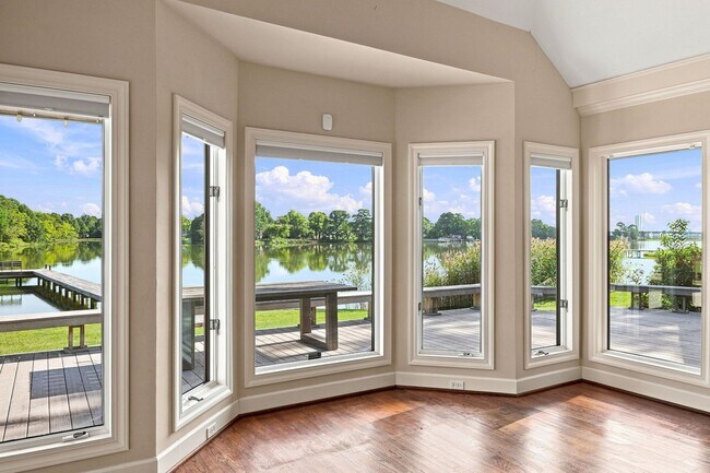 Building Photo - 4421 Carlton Ct
