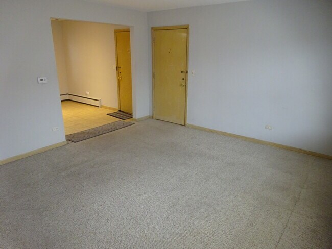 Building Photo - 6636 N Harlem Ave