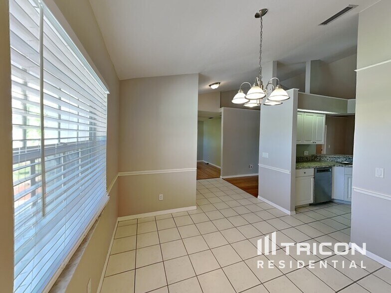 Building Photo - 1761 Banyan Dr