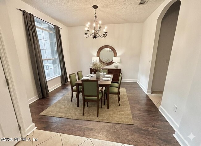 Building Photo - 614 Loire Ct