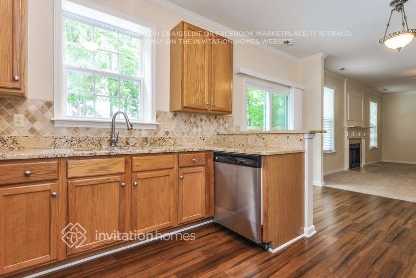 Building Photo - 5600 Keowee Way