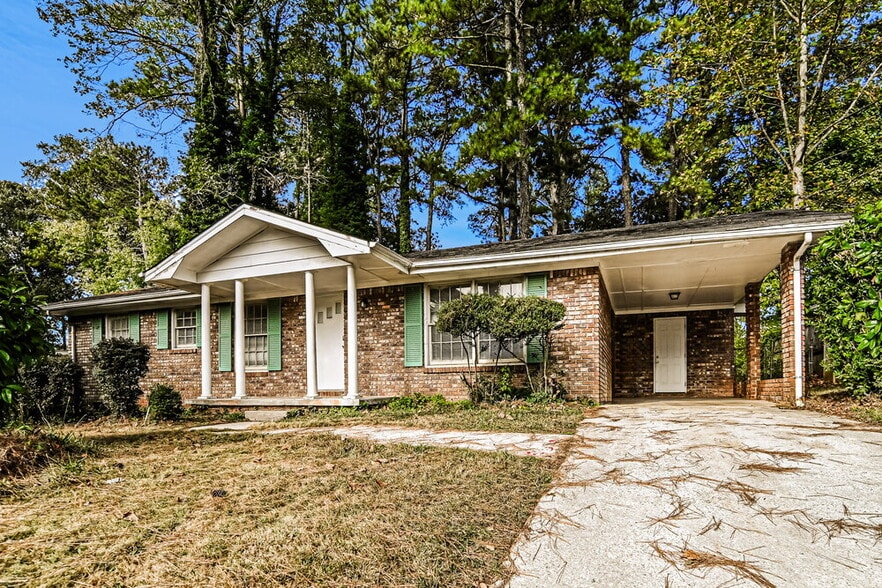 Primary Photo - 2107 Hilton Dr