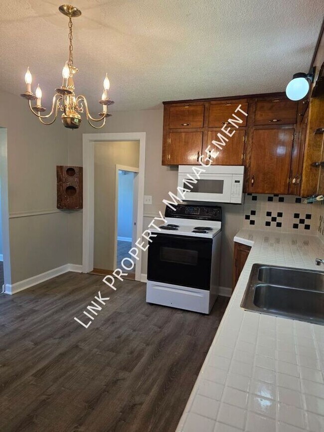 Building Photo - Available Now – Spacious 4 Bedroom Home in Ringgold for Only $1,695/Month!