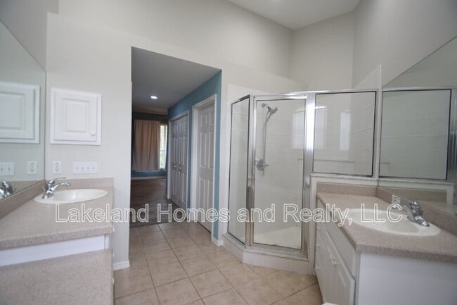 Building Photo - 534 Grasslands Village Cir