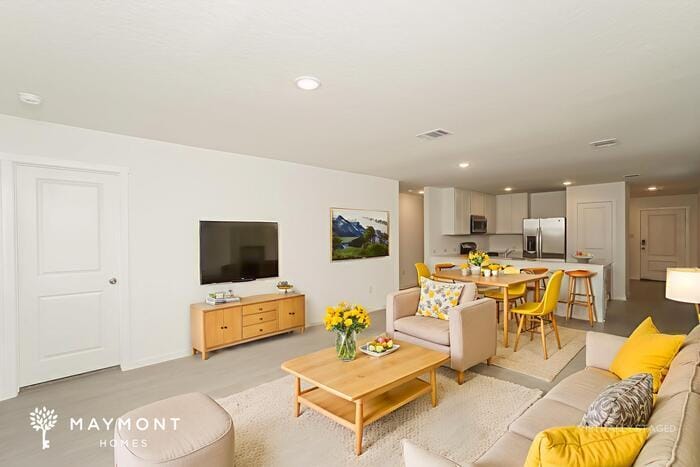 Building Photo - 2416 Shady Grv