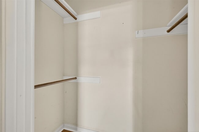 Building Photo - 9218 Rowan Ln