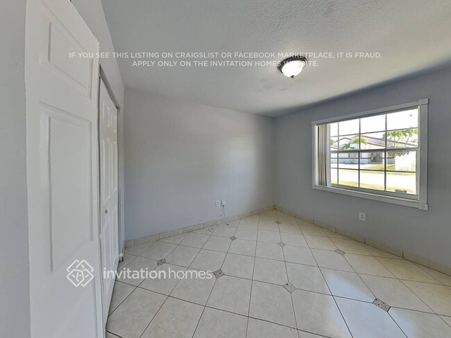 Building Photo - 18342 SW 135th Ave