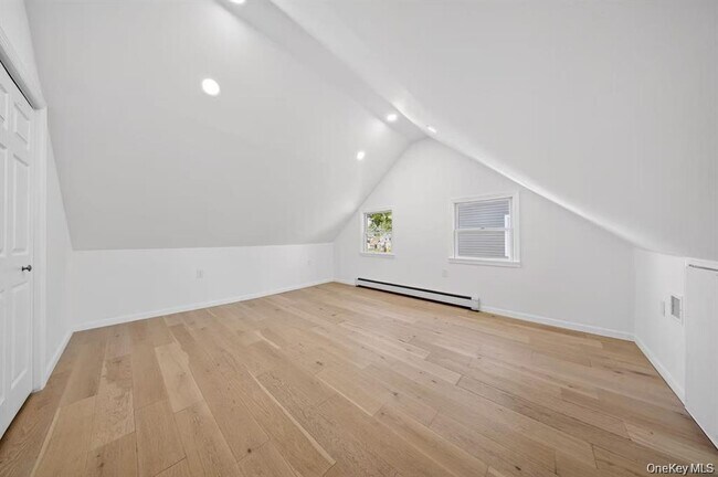 Building Photo - 84 Cornflower Rd