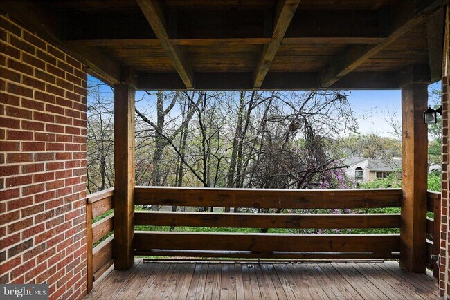 Building Photo - 11200 Beaver Trail Ct
