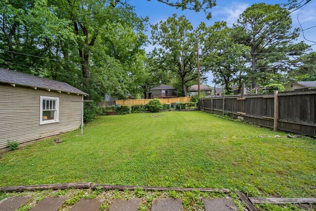 Building Photo - 5110 Lee Ave