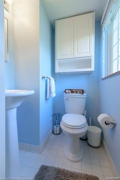 Building Photo - 487 N Eton St