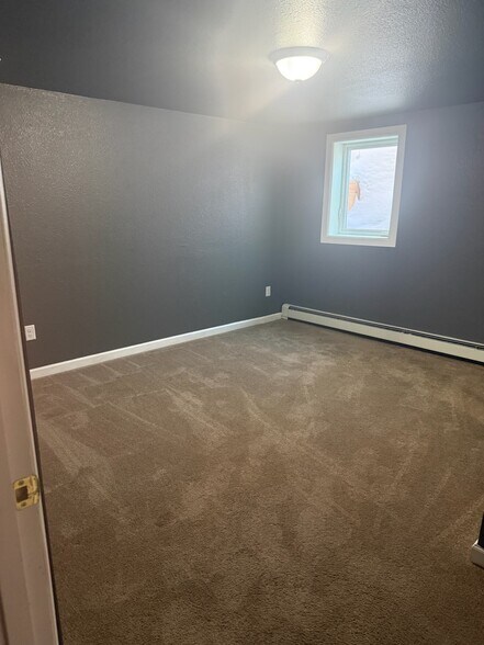 Building Photo - 1404 E 11th Ave