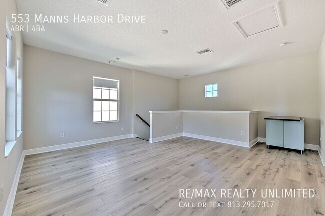 Building Photo - 553 Manns Harbor Dr