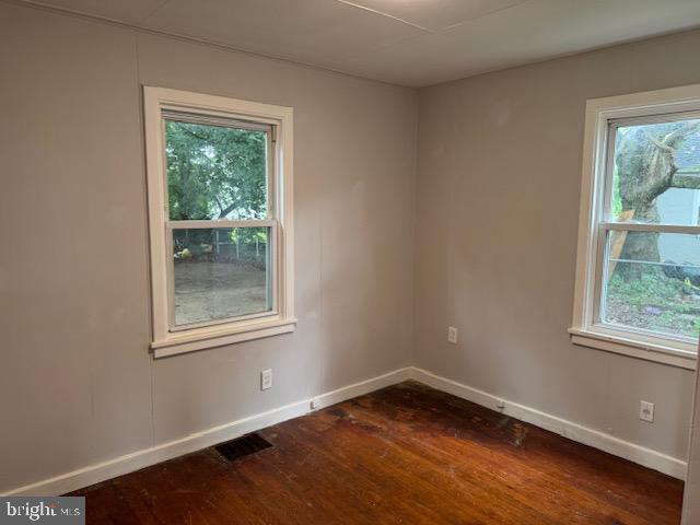 Building Photo - 1208 1st Ave