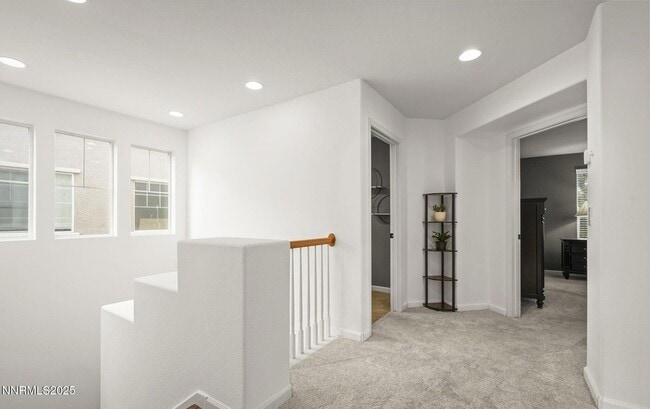 Building Photo - 3890 Dominus Dr