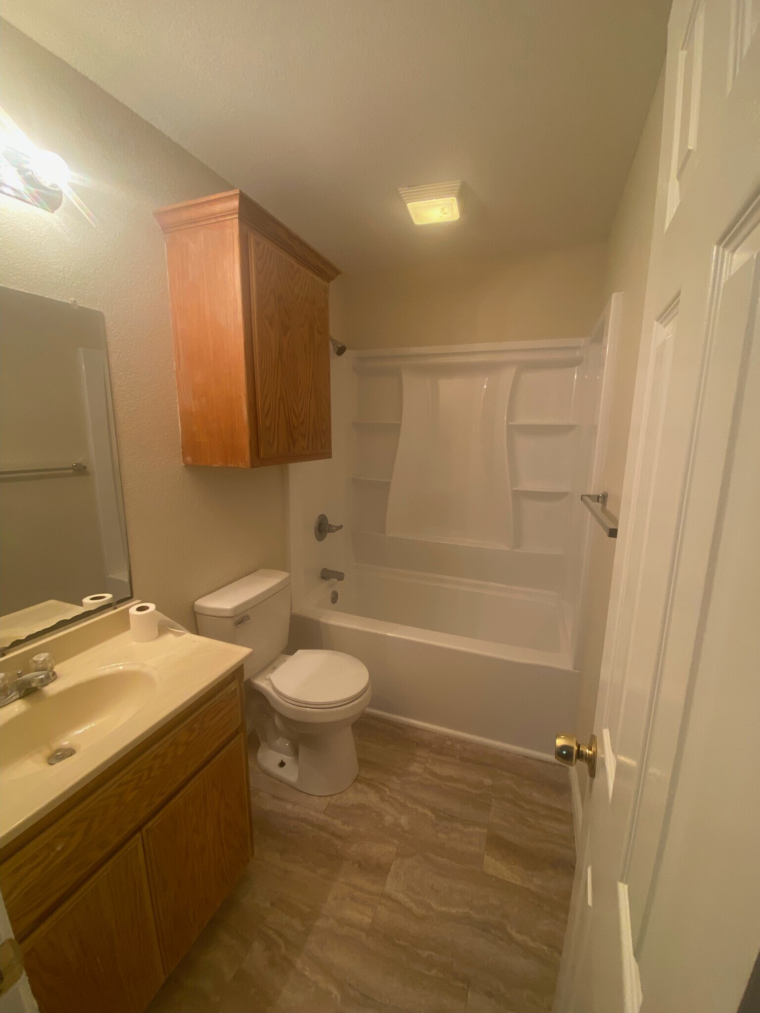 Building Photo - 503 Murdock St