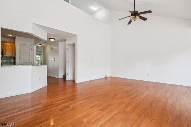 Building Photo - 315 Winthrop Dr